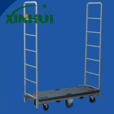 The stainless steel logistics factory supplies six wheeled carts.