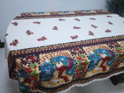New American-style all-polyester embossed Christmas table cloth Dacron printed semi-positioned table cloth 1.5 meters do