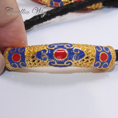 The hair of the wig is braided hair ring electroplating metal big braid to receive the buckle.