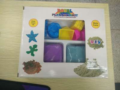 The gift box holds space sand toy shape-shaped sand.