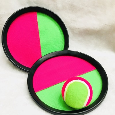 Manufacturer direct sale of 21cm sticky pat sticky target bat beach ball, ball, ball and ball, small wholesale.