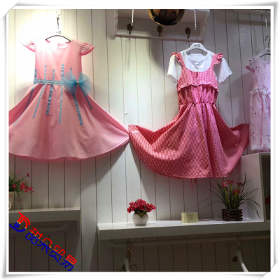 In summer, the new girl's cotton skirt, Korean version of children's vest skirt girl summer skirt.
