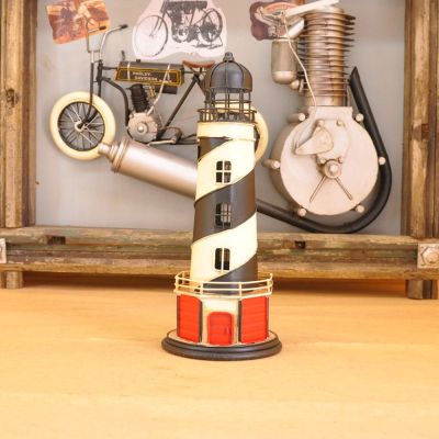 The retro small lighthouse storage pot model simple home furnishings bar restaurant decorative arts and crafts.