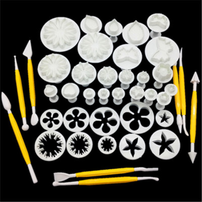 The baking tool 11 pieces of 41 pieces of sugar cake mould set plastic spring embossed stamping die.