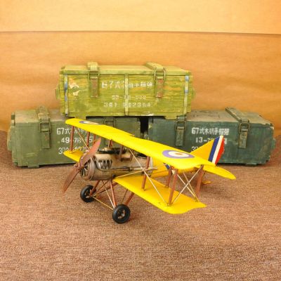 Simple household soft decoration aircraft model living room restaurant clothing store decorative arts and crafts.