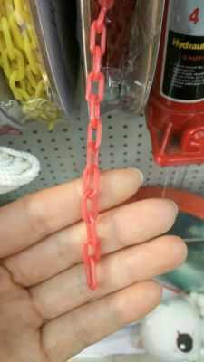 Plastic chain, red 3mm, 4mm Plastic chain