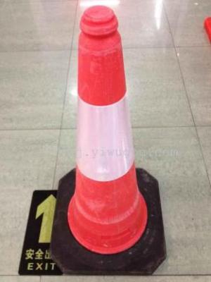 PE road cone, plastic barricade, 75CM reflector cone, plastic circular cone.