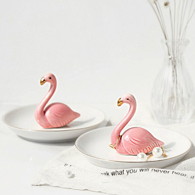 The Spot European and American ceramic jewelry plate gold - plated pink flamingo ornaments ring plate received decorative shelf crafts