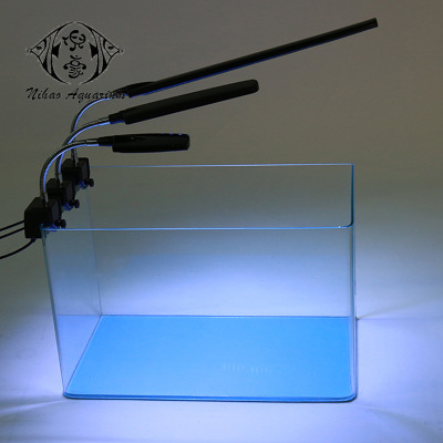 The Factory direct selling crystal fish tank lamp LED lamp, and water grass lamp mini energy-saving fish tank lamp.