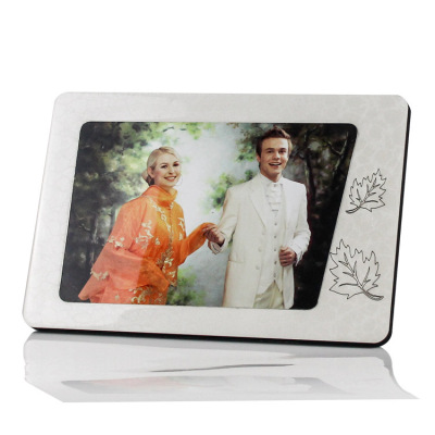 Personality DIY, photo frame creative aluminum foil stamping heat sublimation woodblock prints.