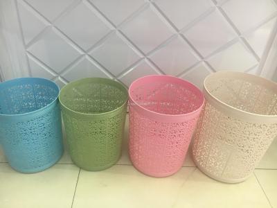 Decorative pattern hollowed-out circular dustbin new material bin plastic garbage can.