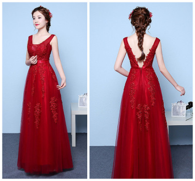 The European style of the new style of the slimming, the shoulder of the line of the wedding gown.