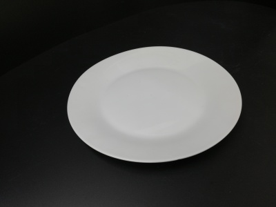 Ceramic high - temperature porcelain white tyres 9.5 \"round flat plate.