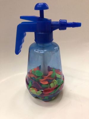 The New material blow ball watering can