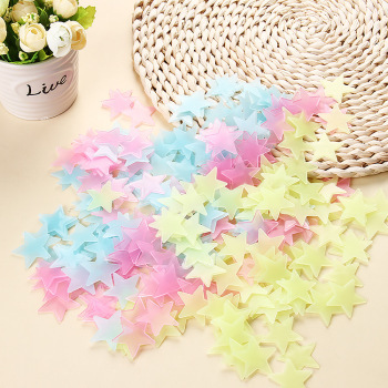 The new decoration painting is full of star 3cm/100pcs night light star stickers with fluorescent star stickers.