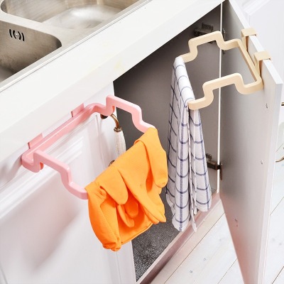 Plastic door back type garbage bag shelf multi-function kitchen cabinet door behind the towel rack to hook.