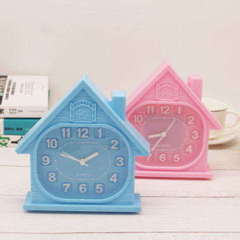 Alarm clock, plastic alarm clock, alarm clock.