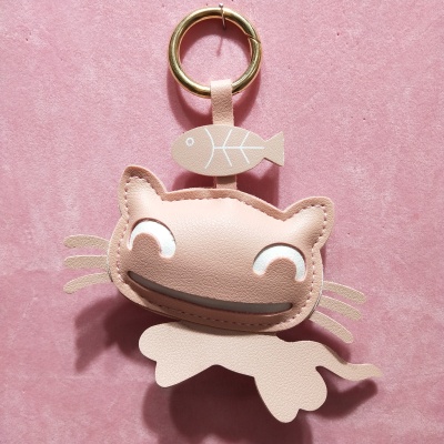 Cute PU smiley cat key chain hang decoration trend female bag pendant quality male bag key chain jewelry