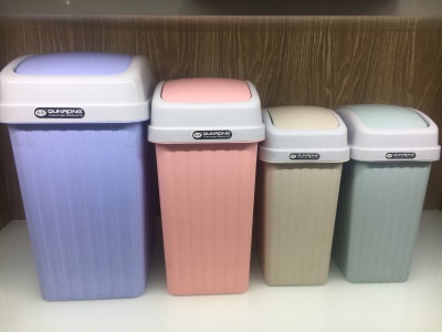 Square shake lid garbage can plastic stripe trash bin living room kitchen toilet is applicable.