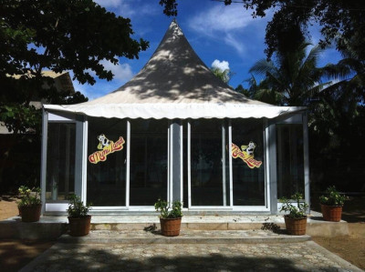 Manufacturers custom aluminum alloy roof with glass walls around the top with top curtain high-grade canopy 3*3m
