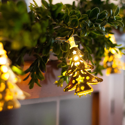 Metal Christmas tree LED lights Christmas holiday battery box outdoor flashing lights golden warm light