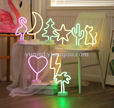 The star girl's room is decorated with wedding props, wedding decorations and neon lights