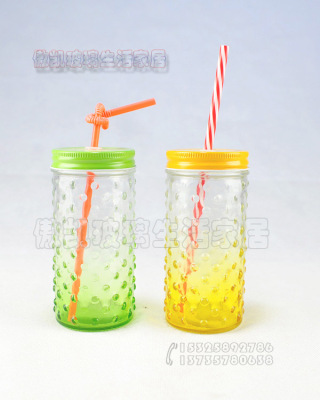 Water cup, spray, Water cup with straws, put the cup