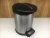 Foot - mounted stainless steel trash can plastic inner bucket trash can sitting room kitchen bedroom is applicable