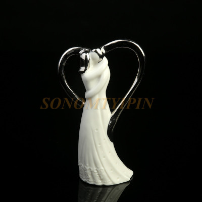 Manufacturers direct sales of modern art crackle porcelain wedding decoration lovers place a gift for the students