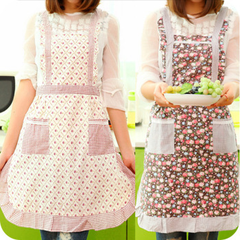 Yiwu daily necessities Korean version apron around double pocket anti-oil waterproof floral apron wholesale