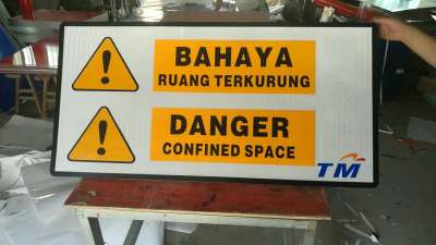 Road traffic construction warning signs reflective signs