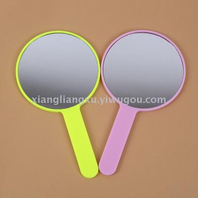 The Candy color cosmetic handle mirror map