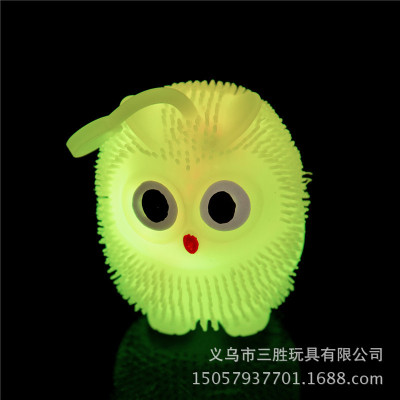 Manufacturer wholesale PTR soft rubber wool ball cartoon owl hair ball electronic luminous elastic flash ball
