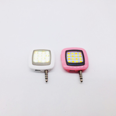 Manufacturer direct sale of a large number of wholesale repair lights mobile phone selfie lights 16 classic hot style