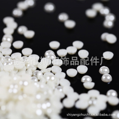 Yiwu a large supply of 14mm baking paint half-hole imitation pearl powder manufacturers direct supply spot