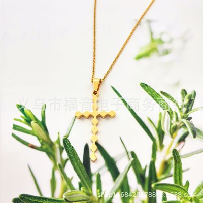 Stainless steel cross pendant necklace