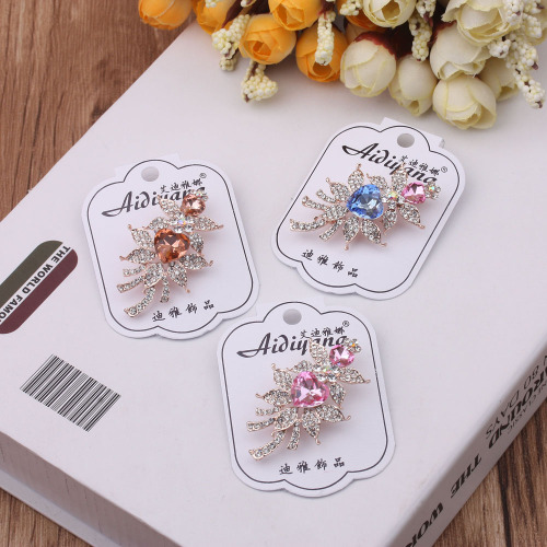 10 yuan store supply brooch pin vintage accessories women‘s corsage cute silk scarf shawl buckle brooch decorations