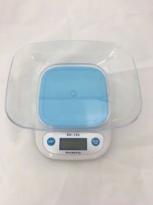 Electronic kitchen scale with tray, weighing