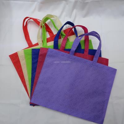 Non-woven bag spot handbag rose embossed shopping bag environmental protection bag spot wholesale horizontal