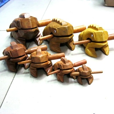 Lucky frog Thailand wholesale no. 1 wood color Lucky frog Thailand tourism souvenirs
