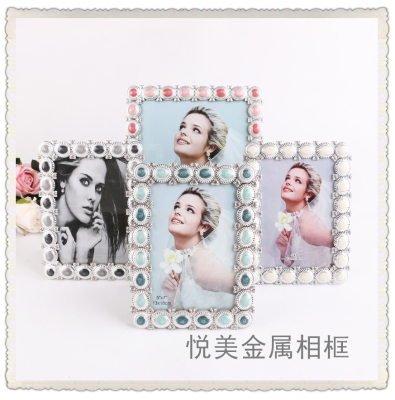 European-Style Metal Photo Frame with Diamonds Vintage Wedding Photo Frame Gift Photo on the Table Home Ornament