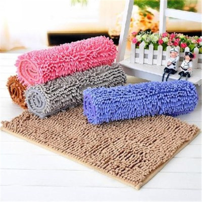 Manufacturer sells chenille  bedroom living room bedside carpet bathroom door entry non-slip floor mat floor mat