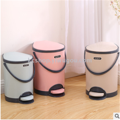 Plastic foot on trash can with portable trash can with cover paper basket