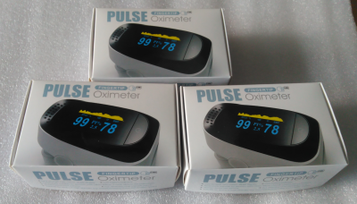 Foreign trade new home finger pulse finger clip - type child blood oxygen meter fingertip monitoring