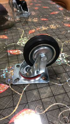Plate universal industrial wheel