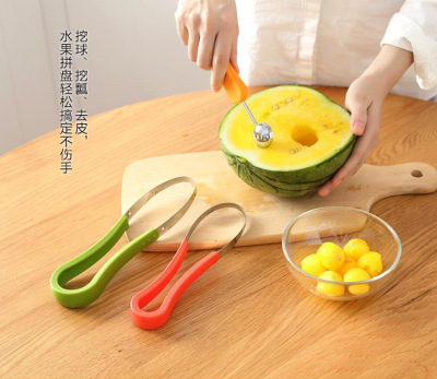 A three-piece set of A fruit scoop kitchen carving knife is used to scoop away the scoop