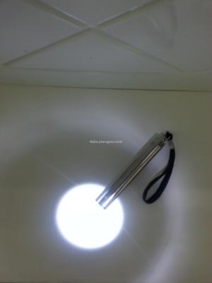 Hot stainless steel flashlight, moon light, 7 a small flashlight, outdoor lighting