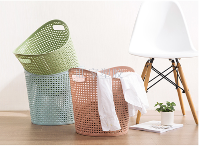 Round plastic laundry basket for storage basket