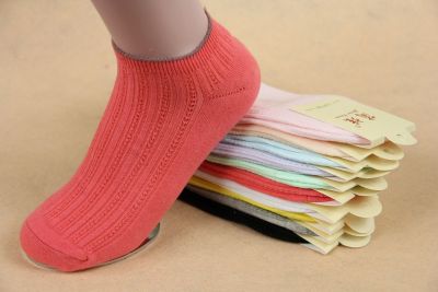 Yiwu socks wholesale ladies double needle sports boat socks pure cotton candy color female boat socks