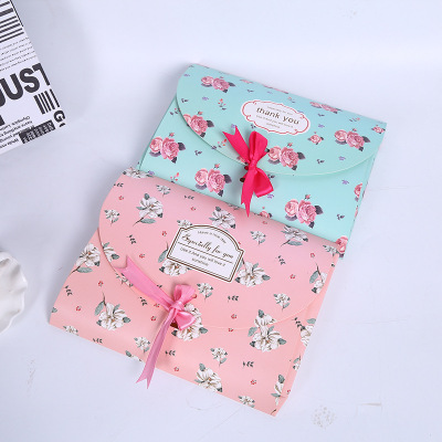 2018 New Silk Scarf Box Universal Gift Box Small Floral Holiday Gift Box 2 Colors Wholesale